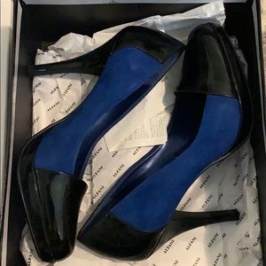 Alfani Diva Blueblk heels